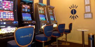 vcity88mmk VIP Point စုဆောင်းနည်း Cashback Bonus MMK Slots Live Casino